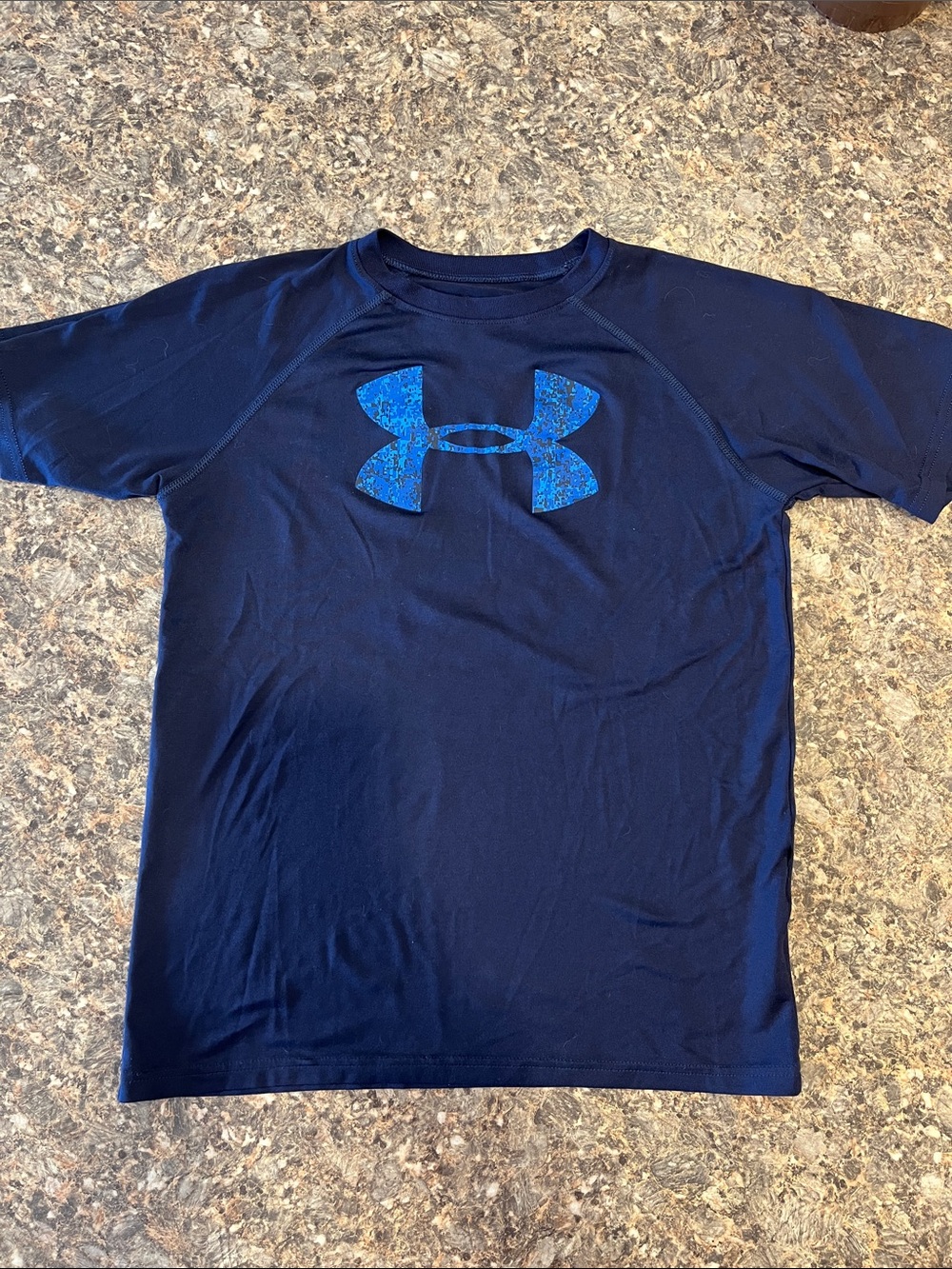 Boys Under Armour t-shirt